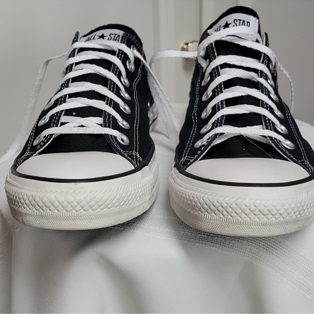 Converse Alls Stars Black size 7 wmn